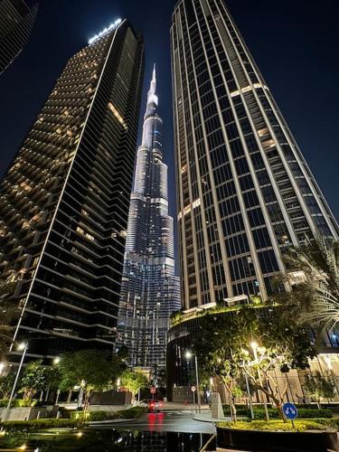 1 BHK Apartment in Dubai in front of Burj Khalifa