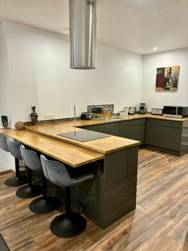 Photo de la galerie de l'établissement Chic 3 bed in medieval village, à Penne-dʼAgenais