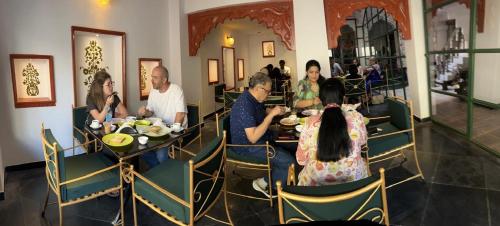 Majutusasutuse Hari Niwas Guest House külastajad