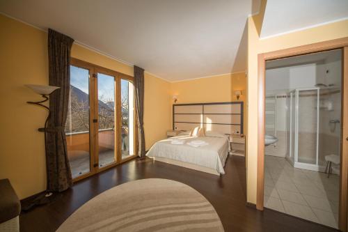 Gallery image of Hotel La Solitaria in Carlazzo
