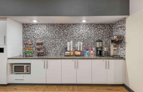 Кухня или мини-кухня в Extended Stay America Premier Suites - Reno - Sparks
