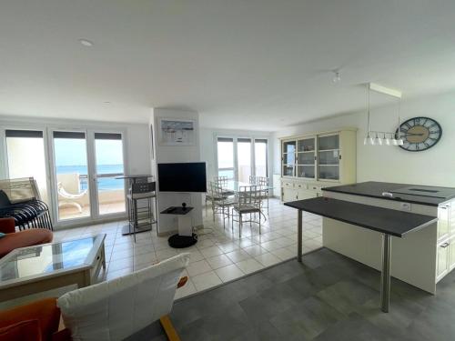 Appartement front de mer 6 pers, parking, WIFI