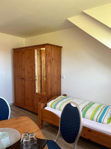 Postel nebo postele na pokoji v ubytování Waldhaus Lahnstein