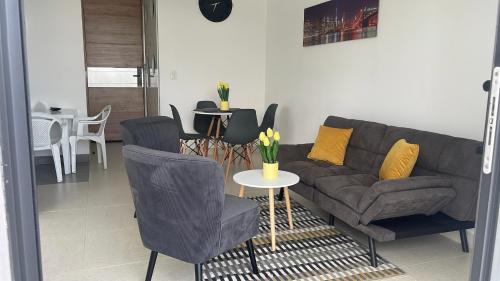 Istumisnurk majutusasutuses Apt con vista al mar en pozos colorados