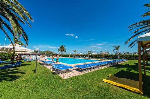 Piscina di Camping Village Tuscia Tirrenica o nelle vicinanze