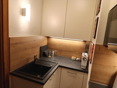 Kuchyň nebo kuchyňský kout v ubytování Ferienzimmer Trummer