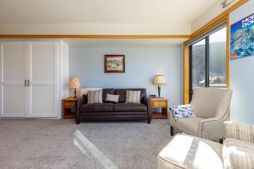 Posezení v ubytování 2756 Slopeside condo