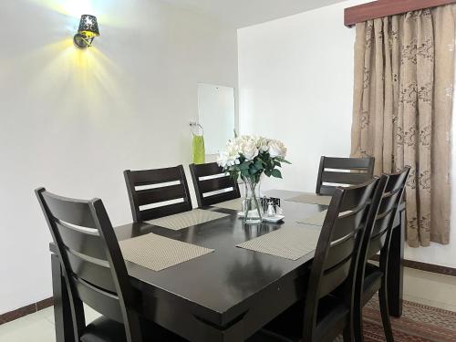 Billede fra billedgalleriet på Milimani Executive Suites With Pool, GYM, Secure Parking i Nakuru