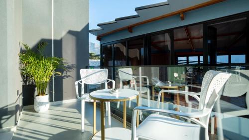 Gallery image of Sea Queen Luxury Hotel in Vlorë
