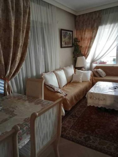 Ανθούλα Τεράστιο Διαμέρισμα Ρετιρέ 3 Κρεβατοκάμαρες Περιοχή Αγίου Κωνσταντίνου Βόλος