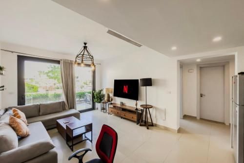 Cordial & Cozy 1 BDR G Cribs