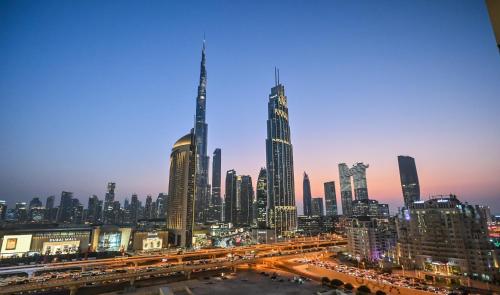 Γενική άποψη της πόλης Ντουμπάι ή θέα της πόλης από  αυτό το διαμέρισμα