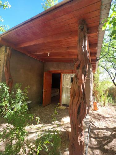 El edificio en el que está la habitación en casa particular