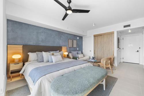 On 47th Floor! Apartment With Top Amenities photo 6