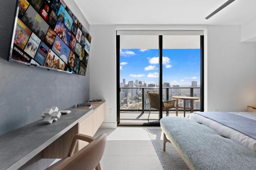 On 47th Floor! Apartment With Top Amenities photo 24