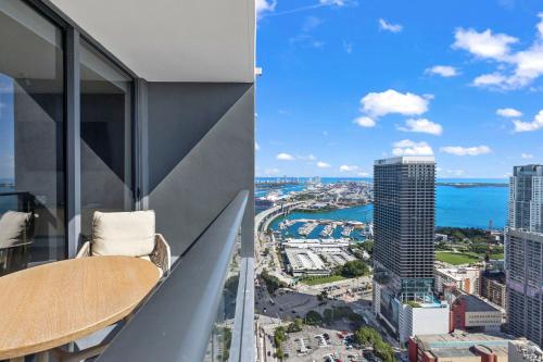 On 47th Floor! Apartment With Top Amenities photo 36