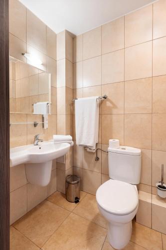 Un baño de Hotel Podlasie
