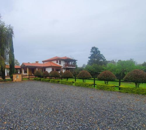 Jardí fora de Finca El Arca de David