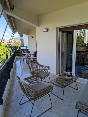 Elegant Renovated 3-bedroom appartment in Maroussi