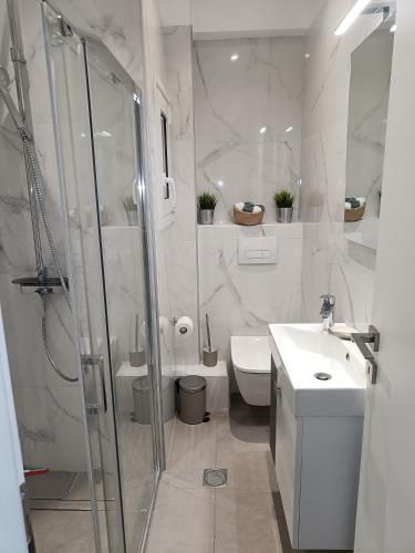 Elegant Renovated 3-bedroom appartment in Maroussi