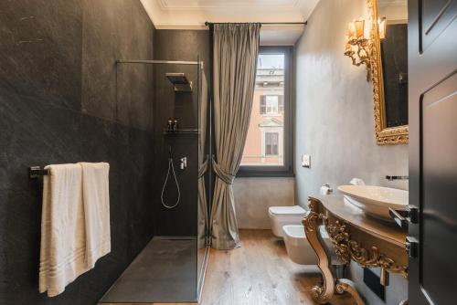 Mega Royal Suite