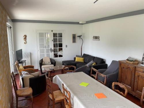 Et opholdsområde på Maison familiale pour un agréable séjour