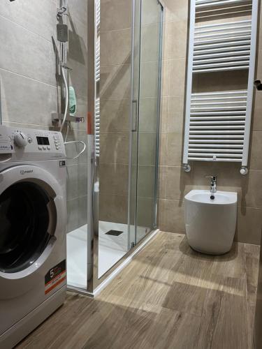 Ένα μπάνιο στο AT HOME Mogliano come a casa ma in vacanza
