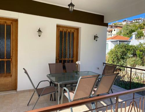 Μπαλκόνι ή βεράντα στο Demie and George Ηouse