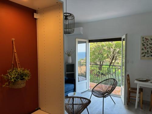 Μπαλκόνι ή βεράντα στο Studio Les arbousiers