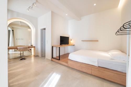 Oculus Kallithea Creators Hub&Suite by Live&Travel