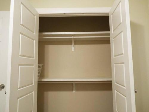 Galeriebild der Unterkunft Heights at Mcoll Luxury Condo #2 in McAllen