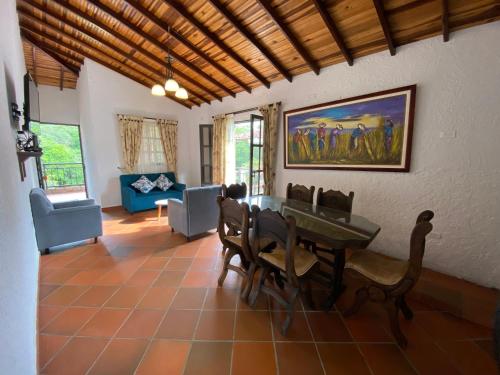Posezení v ubytování RANCHO SAN LUIS, Páramo