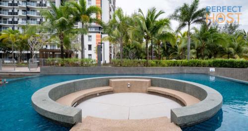 La alberca dentro o cerca de Timurbay Beachfront by Perfect Host