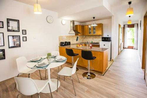 Downtown Apartment Ruin Bar Best Location 1074 Budapest, Kazinczy utca BuildingB Floor 5th, Door 04 kép - 3