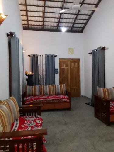 Χώρος καθιστικού στο Mirissa Surf Villa