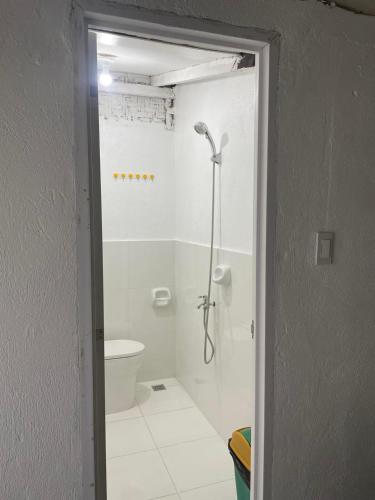 Ванна кімната в Iso homestay