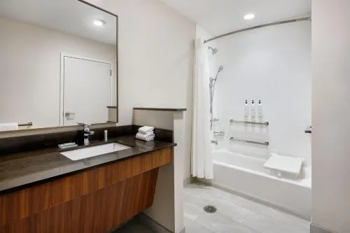 Fairfield by Marriott Inn & Suites Orlando at Millenia photo 14