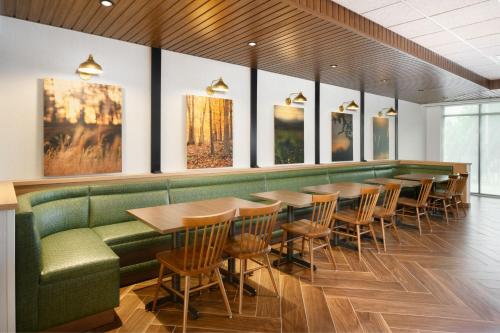 Fairfield by Marriott Inn & Suites Orlando at Millenia photo 35