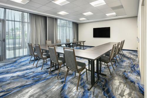 Fairfield by Marriott Inn & Suites Orlando at Millenia photo 39