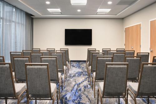 Fairfield by Marriott Inn & Suites Orlando at Millenia photo 42