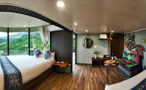 Ένα ή περισσότερα κρεβάτια σε δωμάτιο στο Lan Rung Brocade Hotel