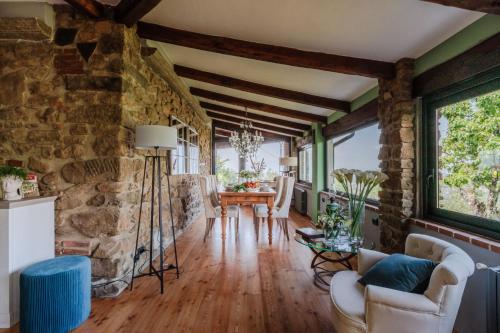 Ruang duduk di Sospirata Farmhouse