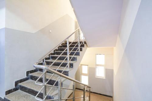 Galeriebild der Unterkunft FabExpress Starhood - Nr Lanco Hills, Manikonda in Gundipet