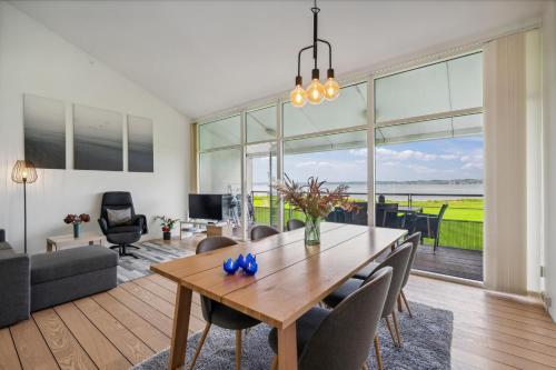 Gallery image of Beautiful Holiday Apartment With Panoramic Views Over Ebeltoft Vig And The Mols Hills in Ebeltoft