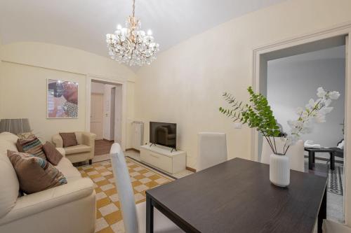 Apartment In Via Merulana Central Rome by Halldis