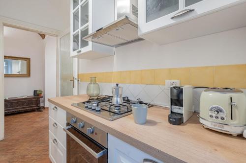 Apartment In Via Merulana Central Rome by Halldis