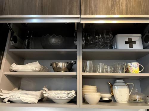 Kuchyň nebo kuchyňský kout v ubytování Paris Luxury Family Getaway