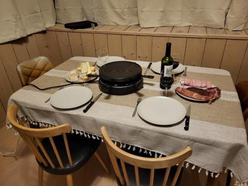 Comida en o cerca de este apartamento