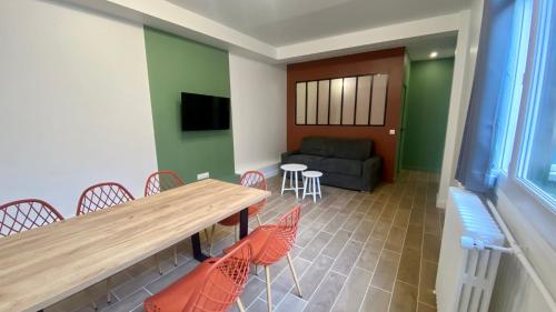 Spacious flat near Grands Boulevards 6P