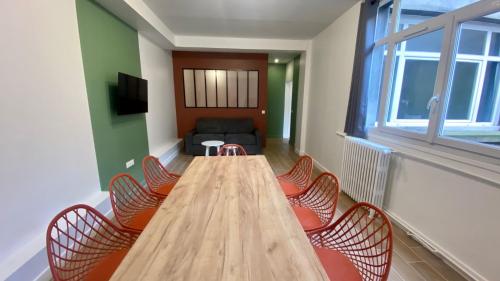 Photo de la galerie de l'établissement Spacious flat near Grands Boulevards 6P, à Paris